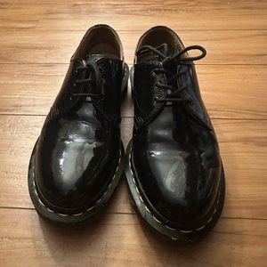 1461 WOMEN'S PATENT LEATHER OXFORD SHOES